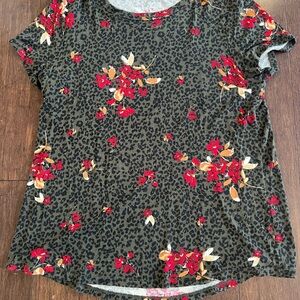 Maurices Red Floral and Leopard Print Short Sleeve Top